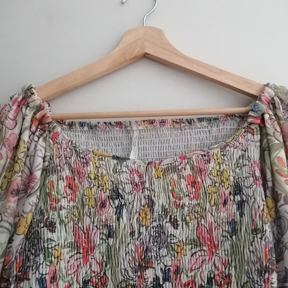 By Anthropologie Aurelia Floral Smocked Top Blouse with Puff Sleeves Large - Picture 6 of 16